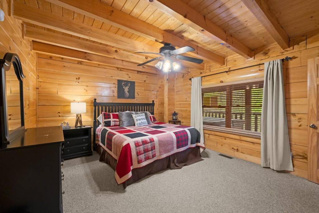 2-Bedroom Cabin With 2 Master Suites, Loft, Half-Bath And Hot Tub In A Serene Resort Setting เซอเวียร์วีล ภายนอก รูปภาพ